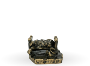 Krasnal wrocławski – Chrapek brązowy