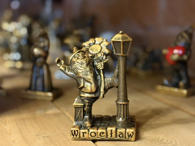 Krasnal Życzliwek – figurka 10 cm